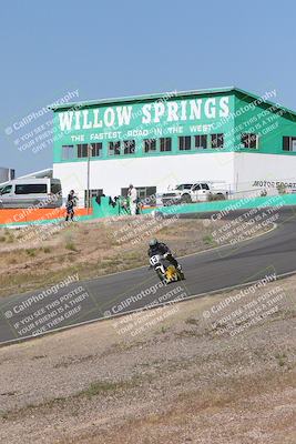 media/Apr-20-2025-AHRMA (Sun) [[393a79c373]]/Race/Group 11 early race/Turn 4b/